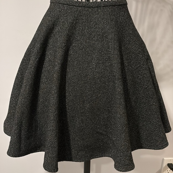 Super cute skirt - Picture 2 of 5